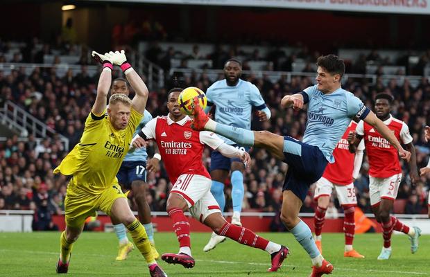 Fanii lui Arsenal cer rejucarea meciului cu Brentford » Motivele invocate de suporterii „tunarilor”