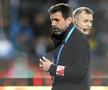 Zeljko Kopic, banderolă specială cu sigla lui Dinamo la meciul cu Farul