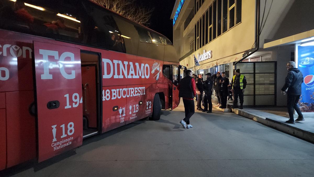 FOTO Farul - Dinamo, sosirea echipelor + imagini dinainte de meci
