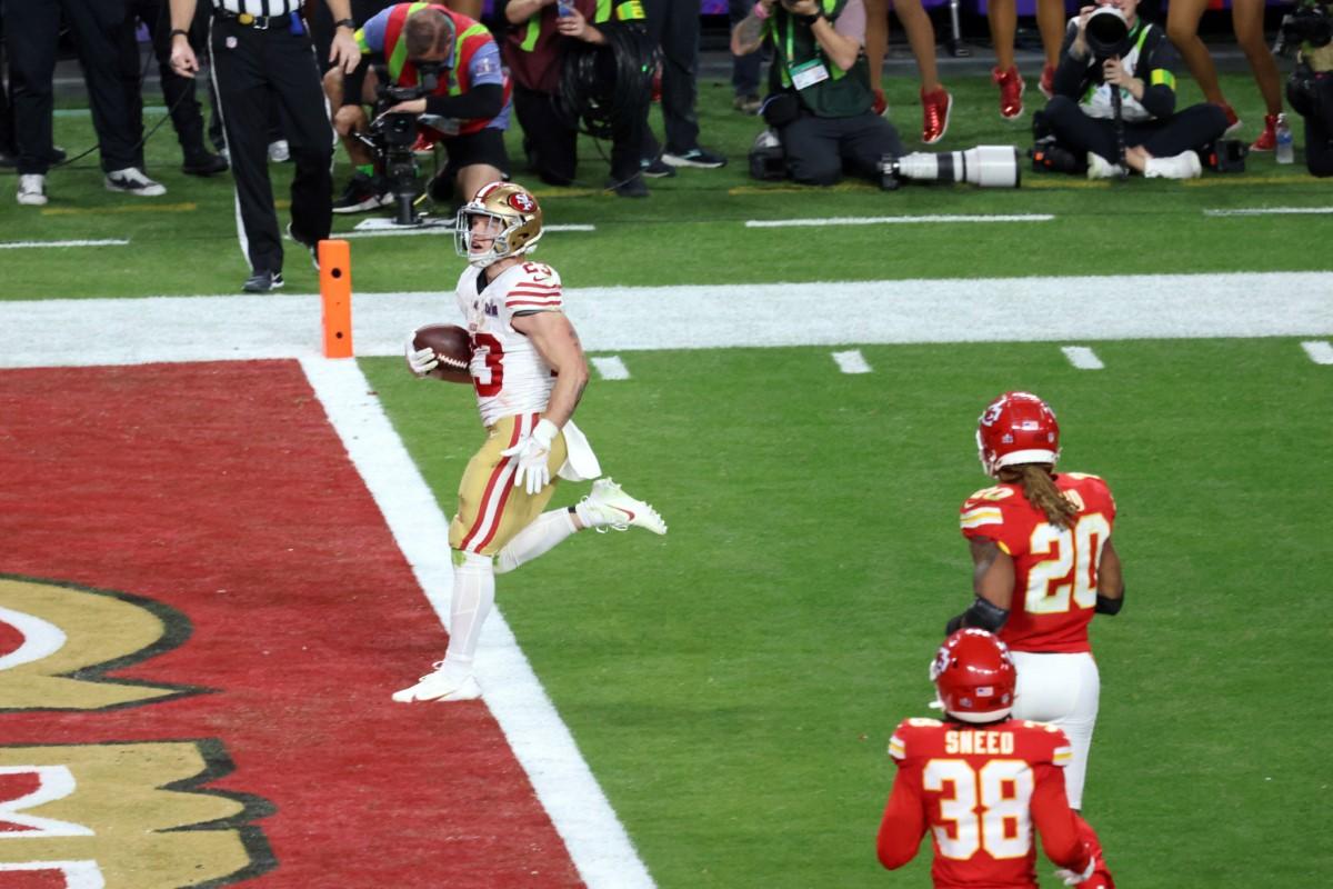 Dinastia lui Mahomes » Super Bowl electrizant în Vegas! Kansas City Chiefs revine și își apără trofeul NFL în prelungiri