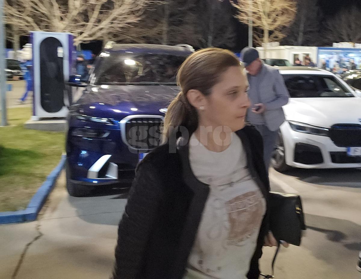 FOTO Marilena Hagi, cu un BMW electric la Farul - Dinamo