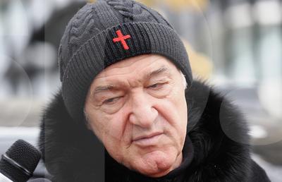 Gigi Becali acuză jocuri de culise: „Nu o vreau în play-off, că poate face omenie cu Rapid!”