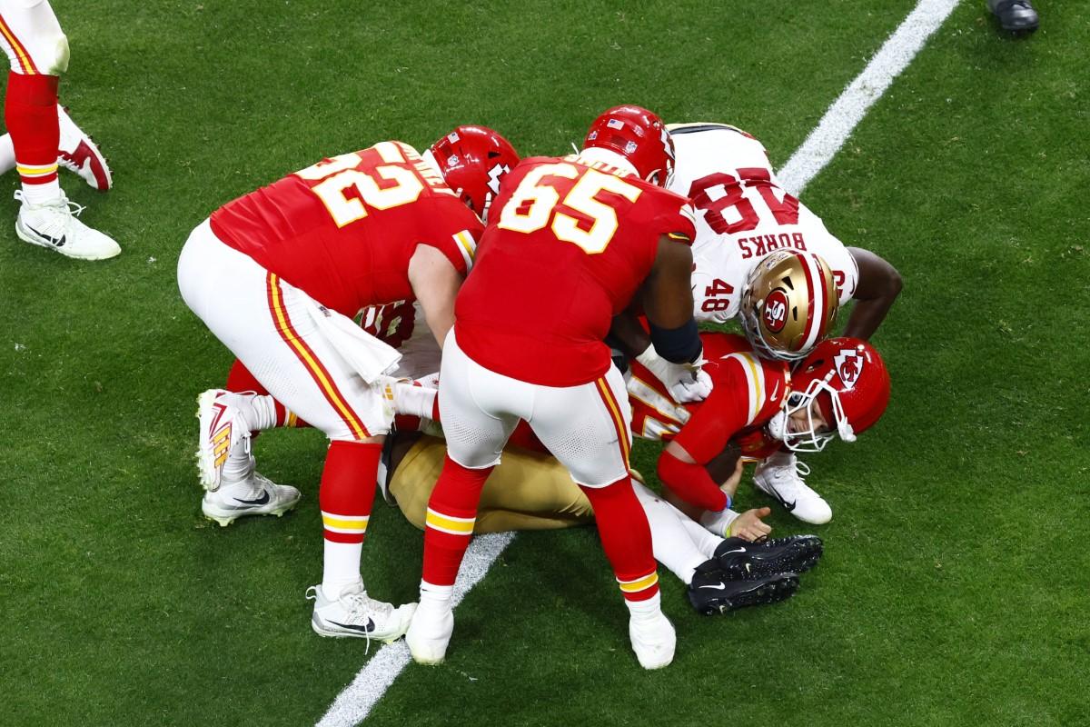 Acuzații grave, după finala Super Bowl: „Meci mai trucat decât cele din wrestlingul profesionist” + Un fan și-a făcut praf TV-ul!