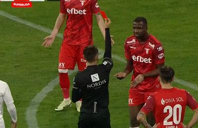 Intrare grosolană în UTA - FC Botoșani! „Centralul” Găman a avut nevoie de VAR