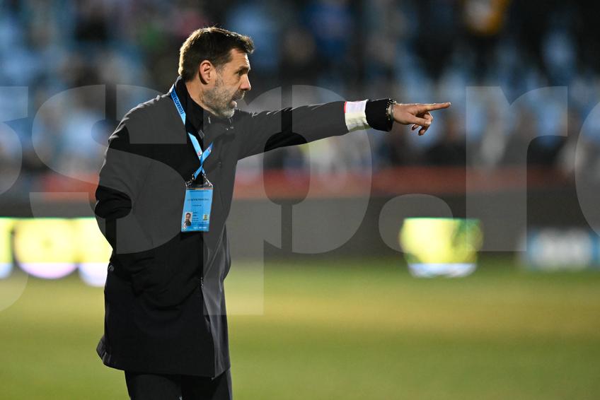 Dinamo s-a impus în deplasarea cu Farul, scor 2-0. Zeljko Kopic, antrenorul „câinilor”, a remarcat mai multe aspecte pozitive în joc.