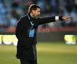 Zeljko Kopic, banderolă specială cu sigla lui Dinamo la meciul cu Farul