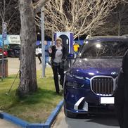 Marilena Hagi, cu un BMW electric la Farul - Dinamo