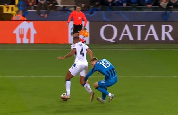 Fază uluitoare în Liga Campionilor! Un penalty controversat a adus prima surpriză a serii » Antrenorul a plecat de pe bancă