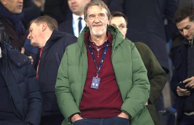 Suporterii îl atacă pe patronul lui Manchester United: „Un clovn incompetent”