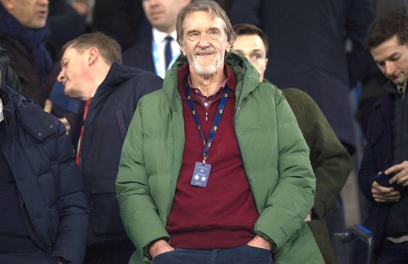 Suporterii îl atacă pe patronul lui Manchester United: „Un clovn incompetent”
