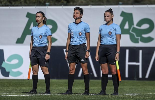 Premieră în Portugalia: o femeie va arbitra un meci de fotbal masculin