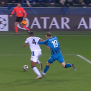 Penalty controversat în Club Brugge - Atalanta, foto: captură Prima Sport