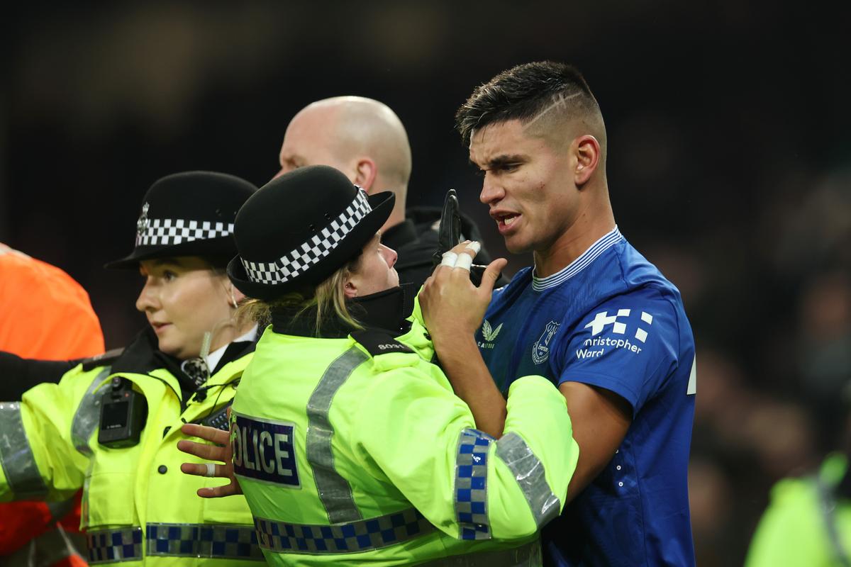 Final cu scandal la Everton - Liverpool