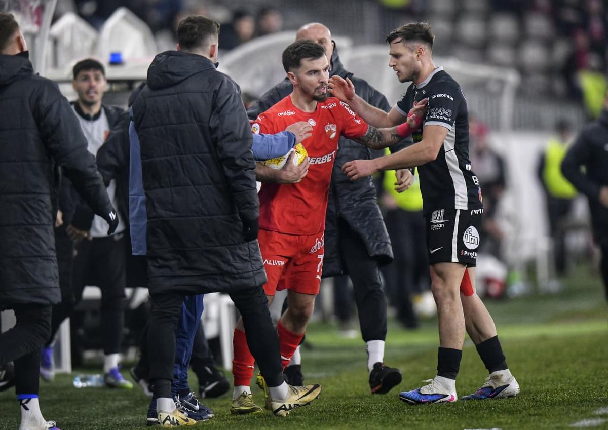 Dinamo se califică în „sferturile” Cupei României, după o victorie de control cu Hermannstadt » Traseu excelent pentru „câini” până în semifinale