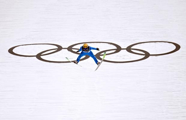 Criză de prezervative la Jocurile Olimpice de la Milano Cortina: sportivii au epuizat un stoc de 10.000 de bucăți într-o săptămână