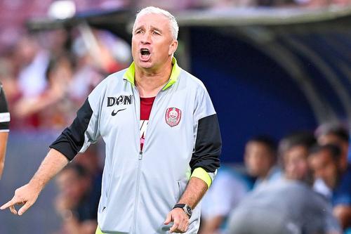 Dan Petrescu, în august 2025 // foto: Imago Images