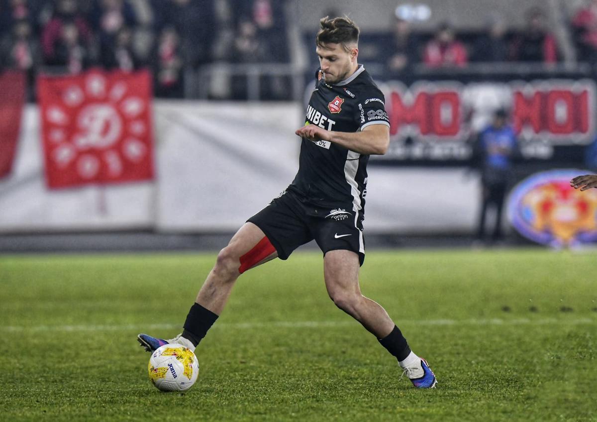 Dinamo se califică în „sferturile” Cupei României, după o victorie de control cu Hermannstadt » Traseu excelent pentru „câini” până în semifinale