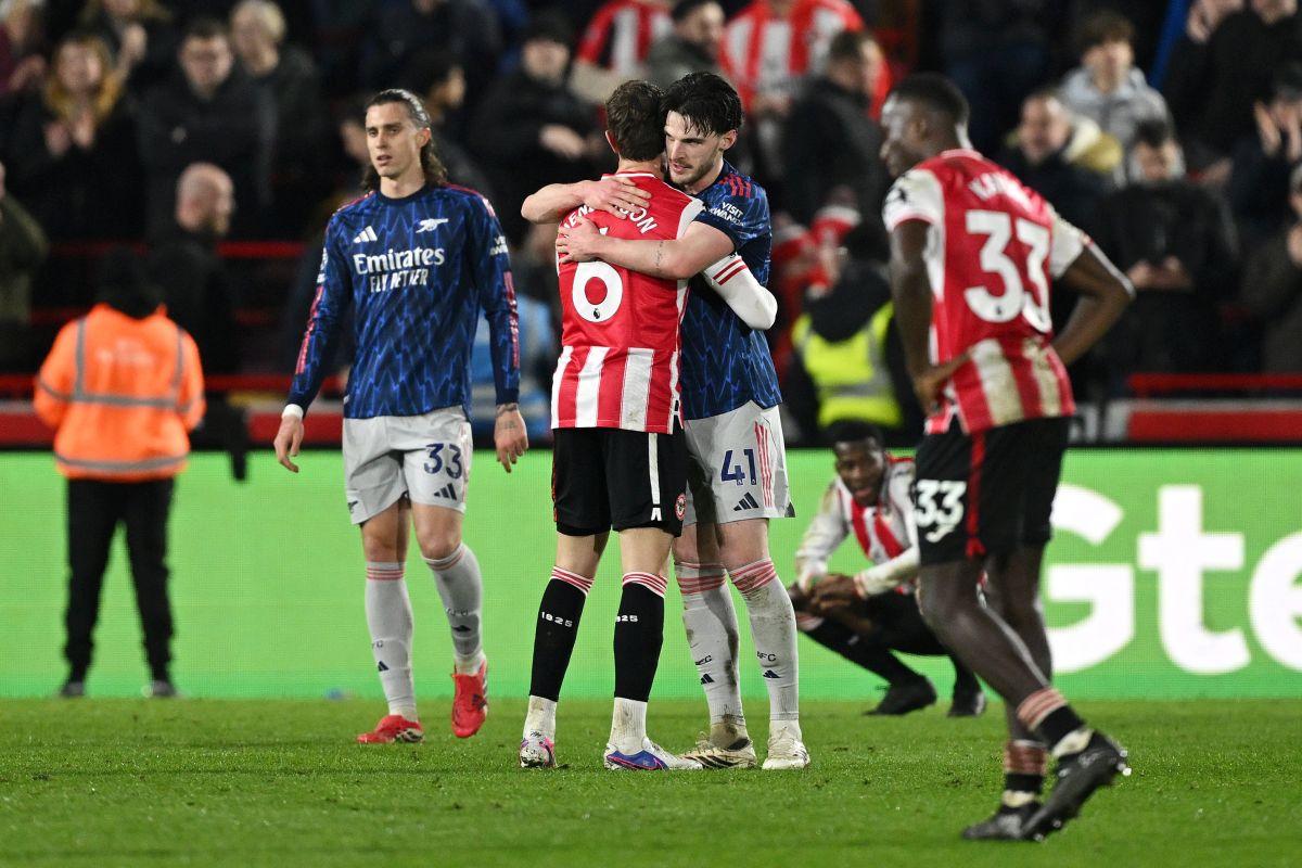Arsenal se încurcă, City se apropie! Avantaj tot mai fragil pentru „tunari” în fruntea Premier League