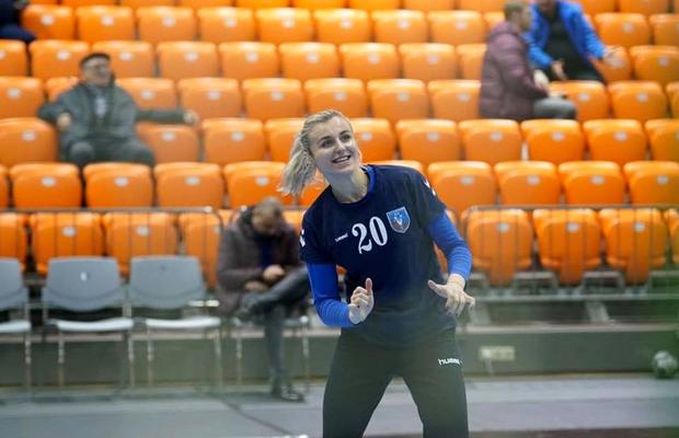 CSM București-SCM Rm. Vâlcea 23-22 // Iulia Dumanska nu își pierde speranța: „Luptăm până la capăt!”