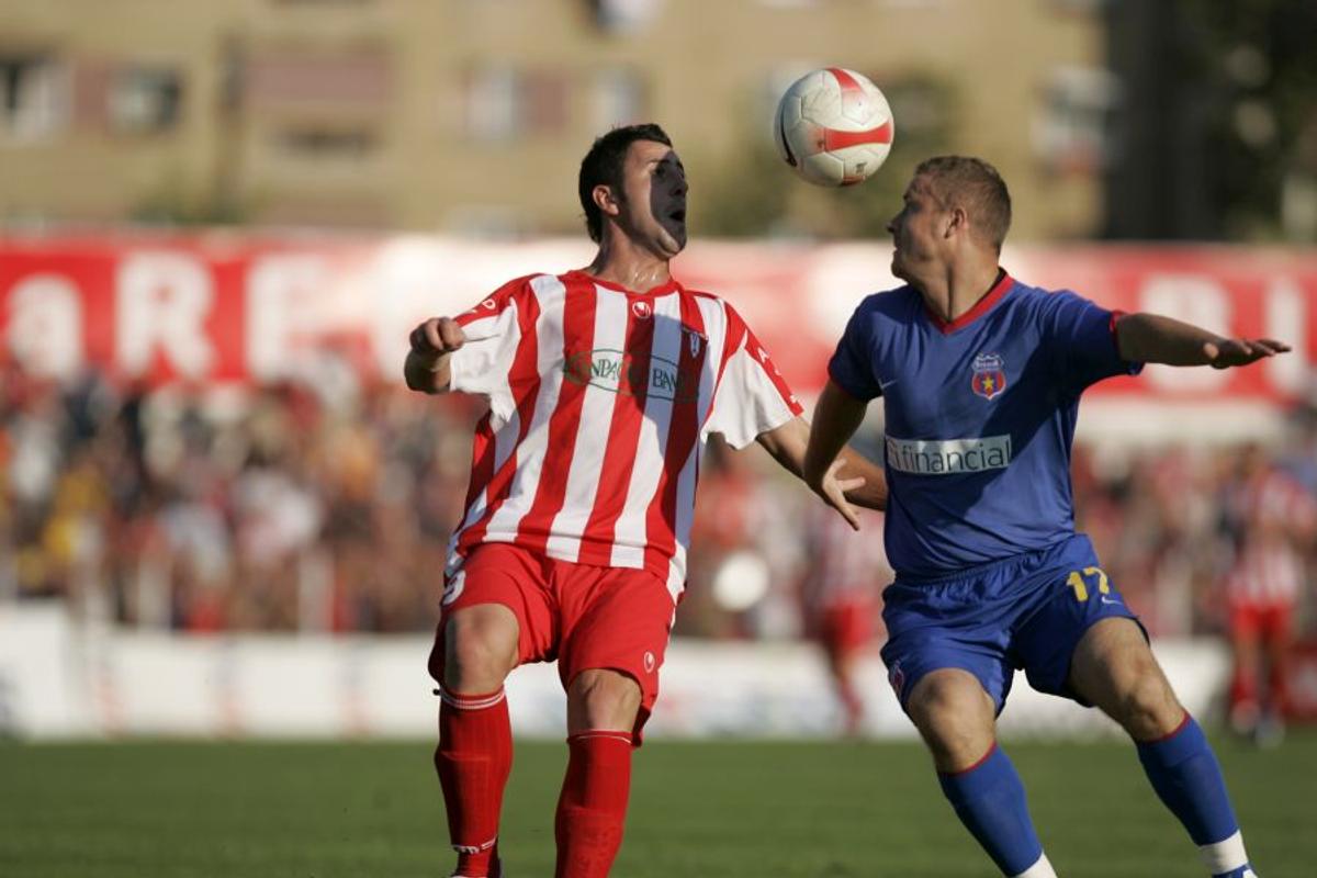 FOTO El e singurul „supraviețuitor” de la ultimul meci UTA - FCSB jucat la Arad » Cum arătau echipele atunci