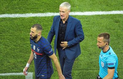 Scandal imens în Franța! Deschamps: „Benzema mi-a zis că e mort” » Atacantul lui Real a contrat: „Mincinosule, clovnule!”