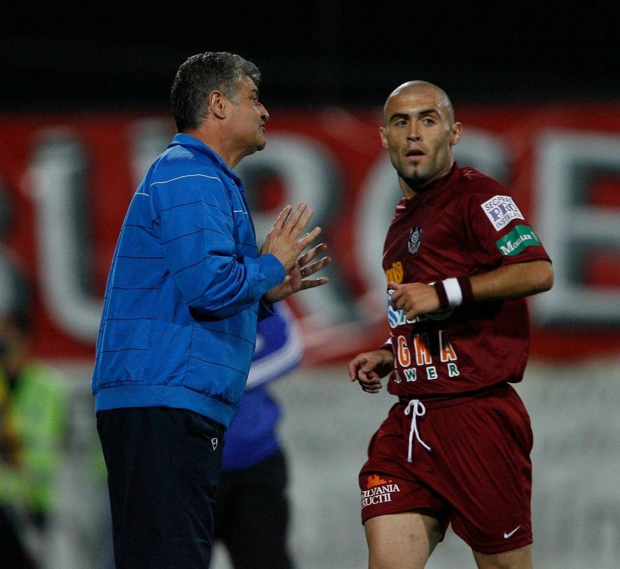 Tony Da Silva, în tricoul lui CFR Cluj. Foto: Arhivă GSP Dan Petrescu a vorbit despre antrenorul aflat pe lista rivalei FCSB: „Era un pitbull, rupea terenul”