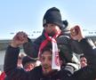 Bucuria fanilor și jucătorilor lui Dinamo după calificarea în play-off // FOTO: Cristi Preda