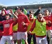 Bucuria fanilor și jucătorilor lui Dinamo după calificarea în play-off // FOTO: Cristi Preda