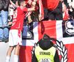 Bucuria fanilor și jucătorilor lui Dinamo după calificarea în play-off // FOTO: Cristi Preda