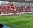 Atmosferă spectaculoasă pe „Arcul de Triumf” » Suporterii de la Dinamo și Poli Timișoara au făcut show