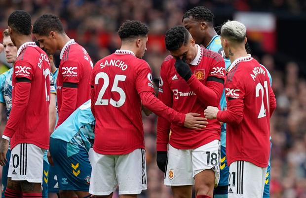 Pierdere importantă pentru Manchester United » Casemiro se va alege cu o suspendare imensă!