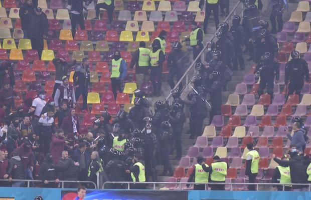 Rapid și Dinamo riscă pedepse fără precedent în actualul sezon al Superligii » Jandarmeria a înștiințat Comisia de Disciplină