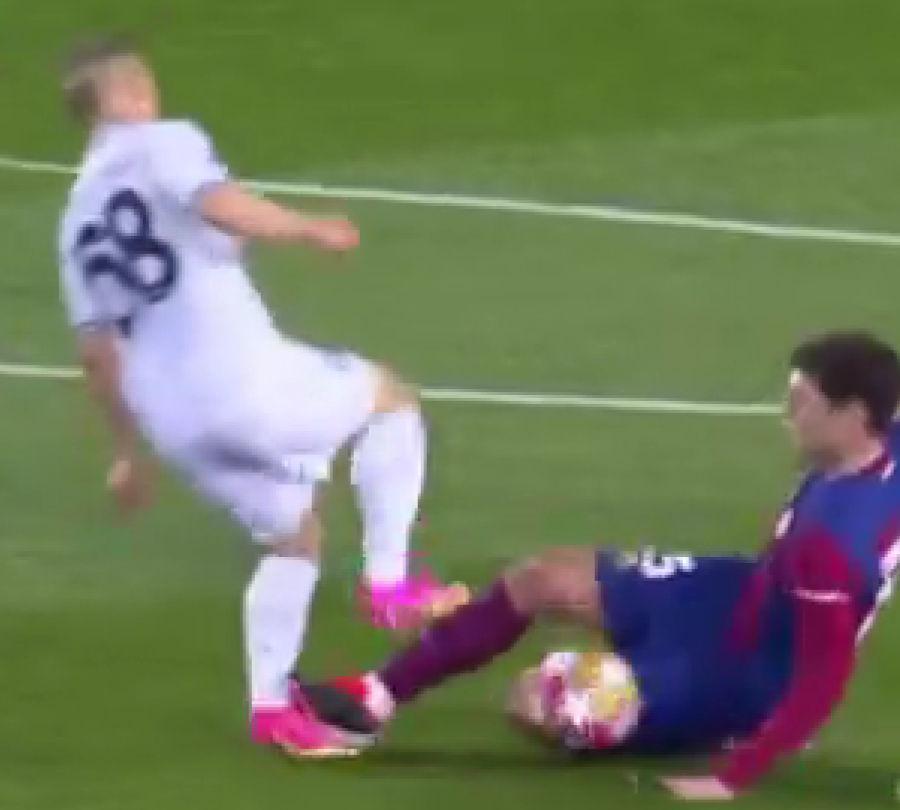 Barcelona revine în primii opt granzi ai Europei! Eficiența în fața porții a făcut diferența cu Napoli