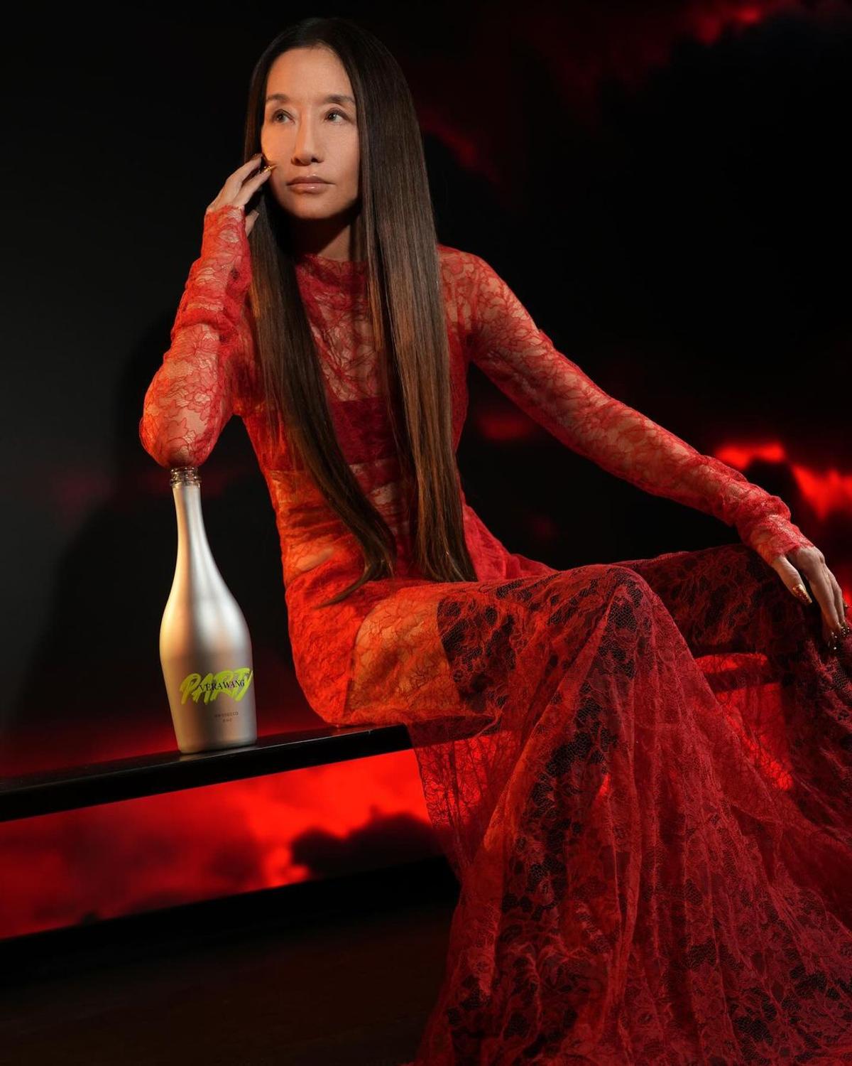 FOTO Vera Wang // Fizicul fostei patinatoare face în continuare furori pe internet: „A aniversat 71 de ani și arată tot de 30”