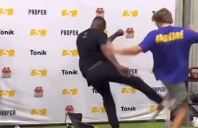 Un tânăr i-a cerut unui luptător din UFC să-l lovească! A ajuns la spital