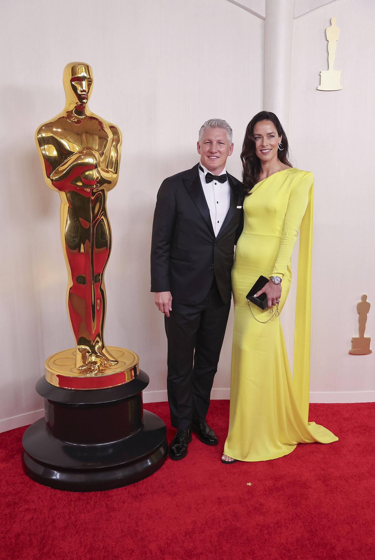 John Cena, în „plicul gol” la Gala Premiilor Oscar 2024! De ce a apărut fostul wrestler dezbrăcat pe scenă