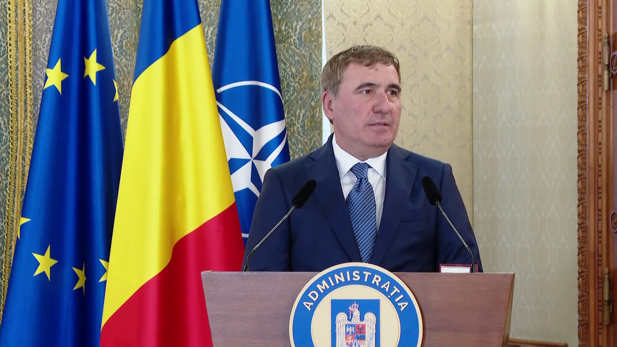 Elena Hagi a strălucit la Palatul Cotroceni » Cum a fost surprinsă soția lui Ianis la decorarea „Regelui”