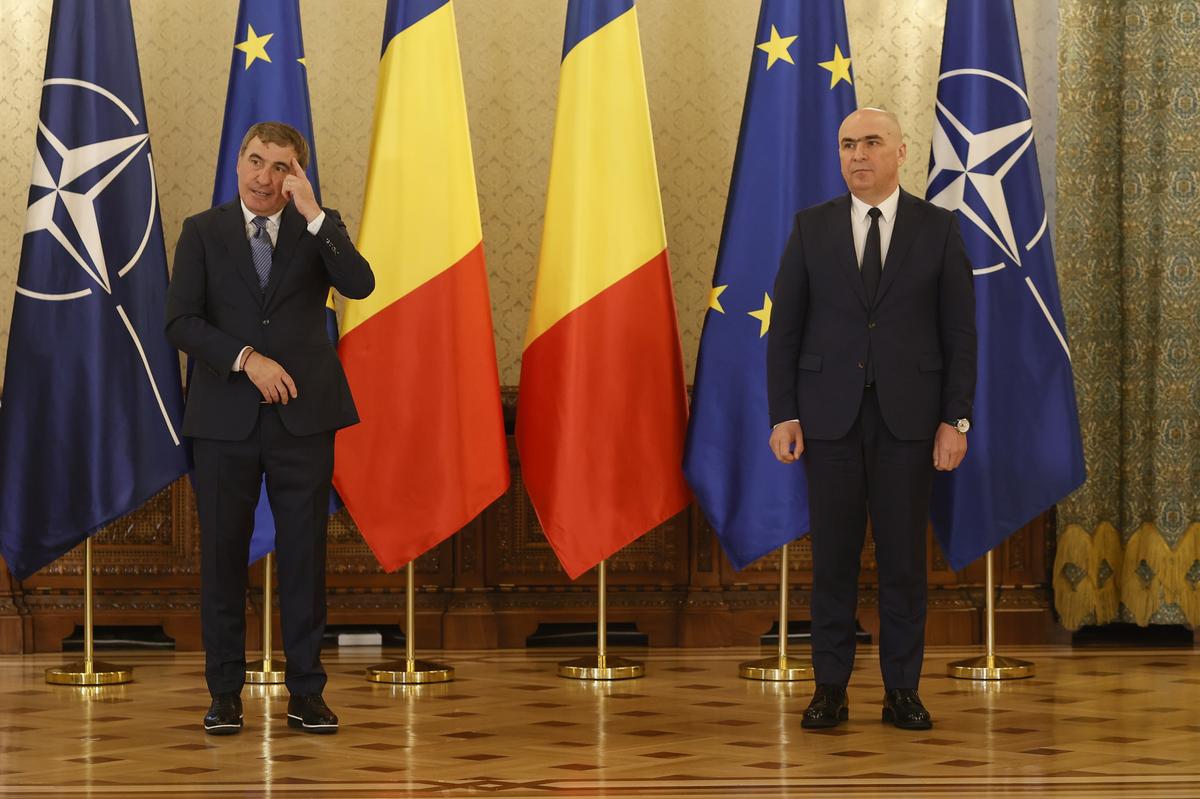 Gică Hagi, decorat cu Ordinul Național „Steaua României”. FOTO: Cristi Preda