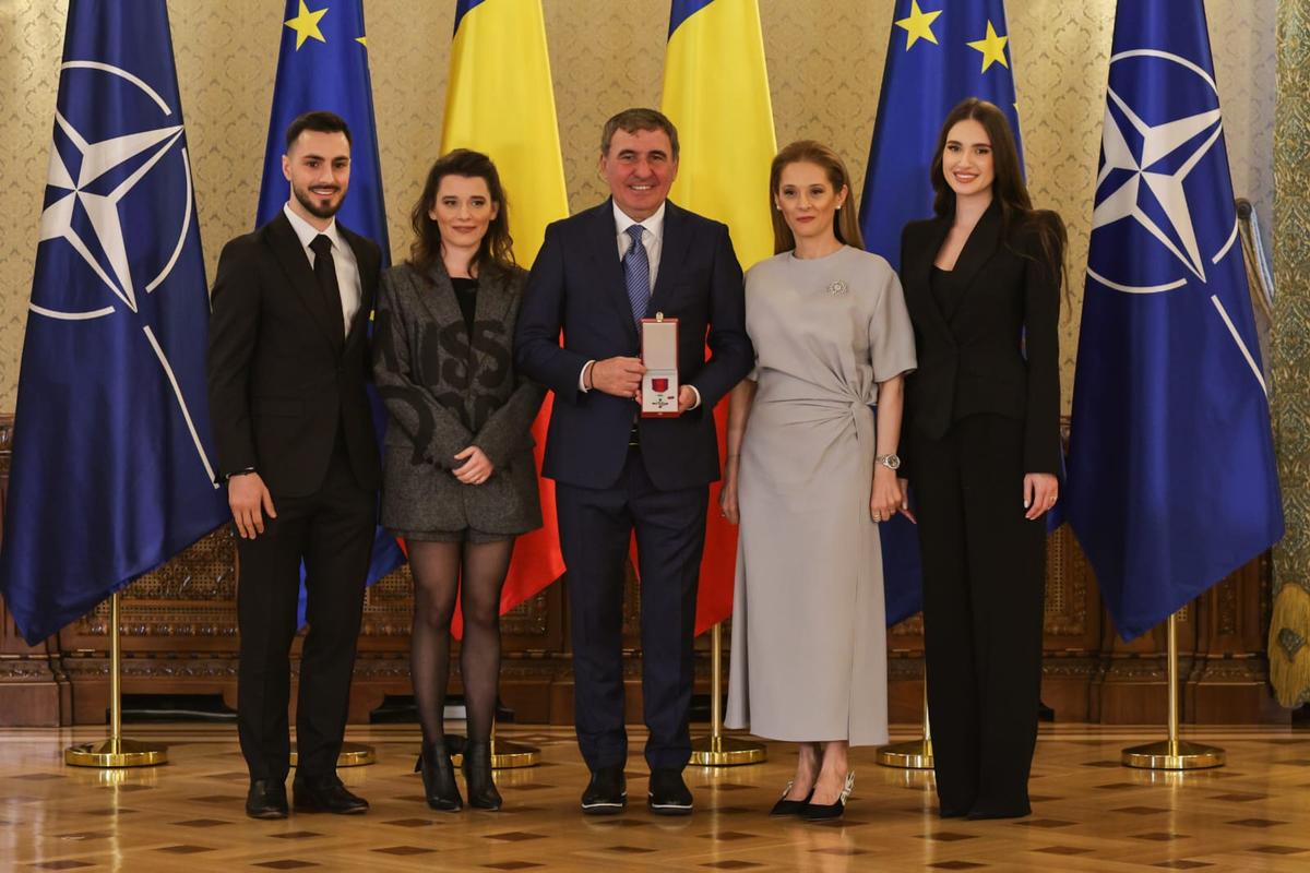 Sportivi imenși ai României au fost prezenți la decorarea lui Gică Hagi la Cotroceni » Burleanu, Iorgulescu și Lucescu nu au lipsit