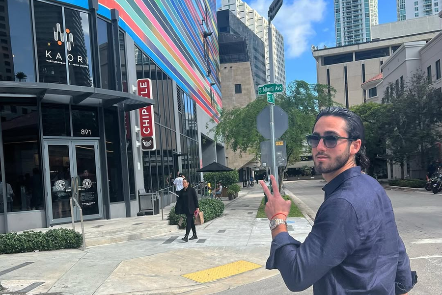 Leonardo Campana. Foto: Instagram Ei chiar au jucat fotbal doar de plăcere: topul celor mai bogați fotbaliști » Nepotul sultanului din Brunei ocupă prima poziție