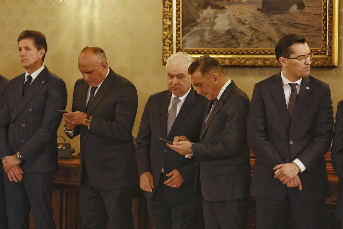 Gică Hagi, decorat cu Ordinul Național „Steaua României”. FOTO: Cristi Preda