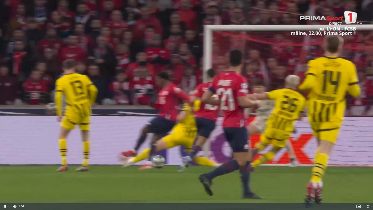 Golul primit de Kobel în Lille - Dortmund