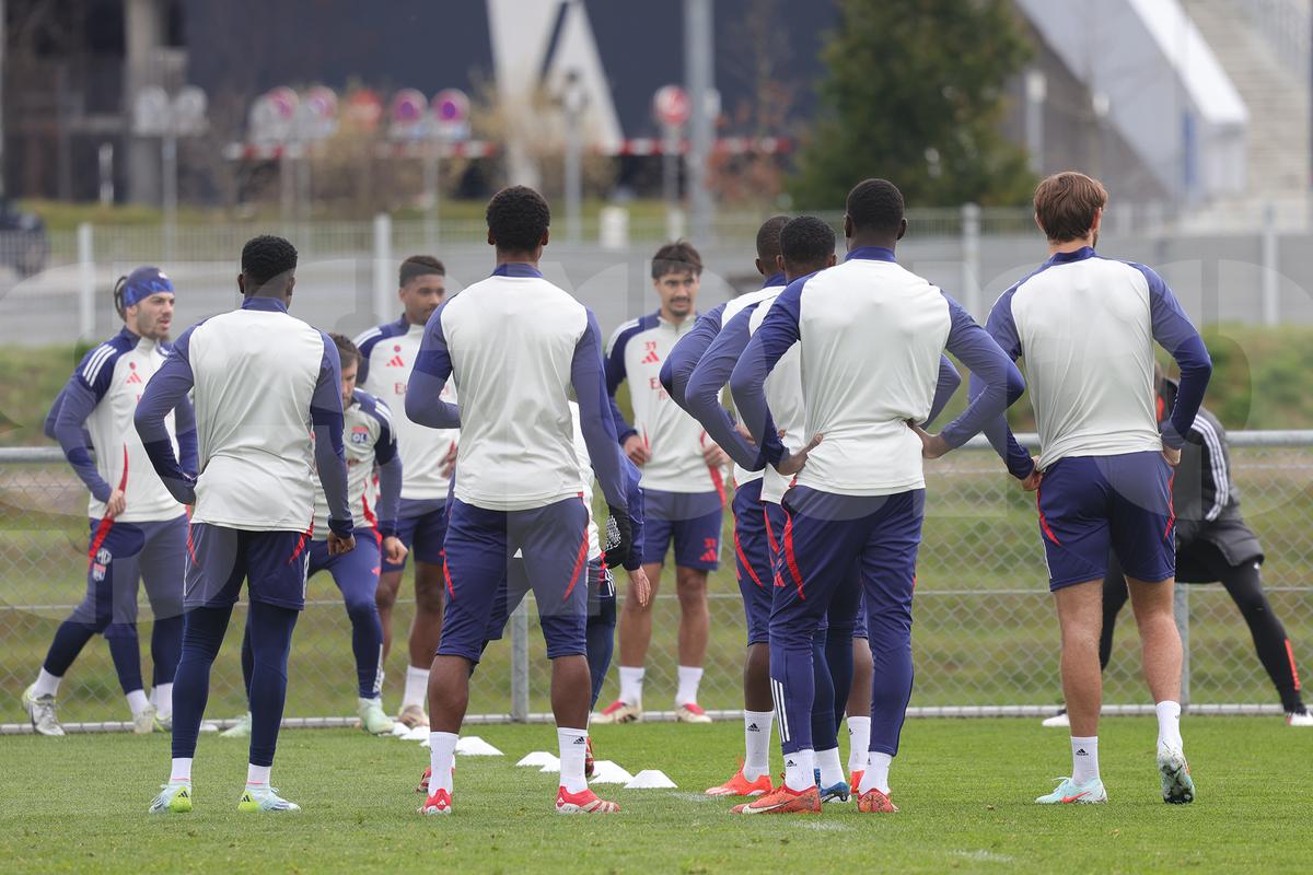 Voie bună, dar și concentrare în rândul francezilor » Ce s-a întâmplat la antrenamentul de dinainte de Lyon - FCSB