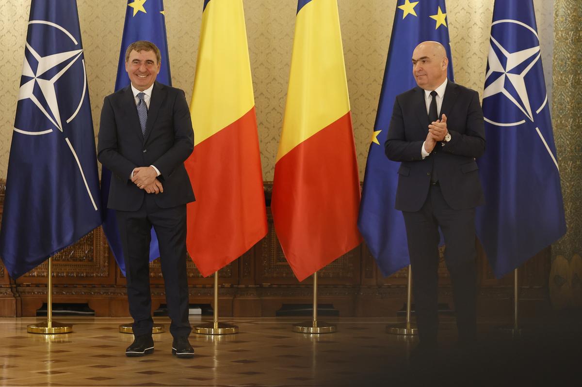 Gică Hagi, decorat cu Ordinul Național „Steaua României”. FOTO: Cristi Preda