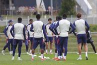Mai optimiști decât românii! Cum se vede la Lyon returul cu FCSB: „E o greșeală să gândești așa!”
