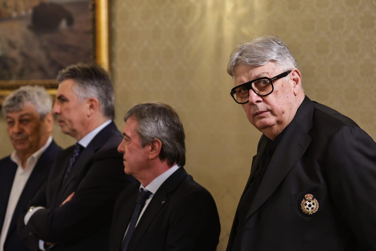 Gică Hagi, decorat la Cotroceni. FOTO: Vlad Chirea (Libertatea)