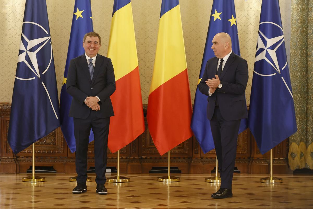 Gică Hagi, decorat cu Ordinul Național „Steaua României”. FOTO: Cristi Preda