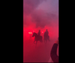 Imagini senzaționale la Madrid » Jucătorii de la Atletico au fost escortați de forțele de ordine, printre mii de fani