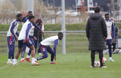 Voie bună, dar și concentrare în rândul francezilor » Ce s-a întâmplat la antrenamentul de dinainte de Lyon - FCSB