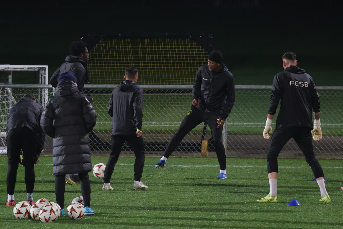 Va debuta la FCSB în returul cu Lyon! Becali a transmis vestea